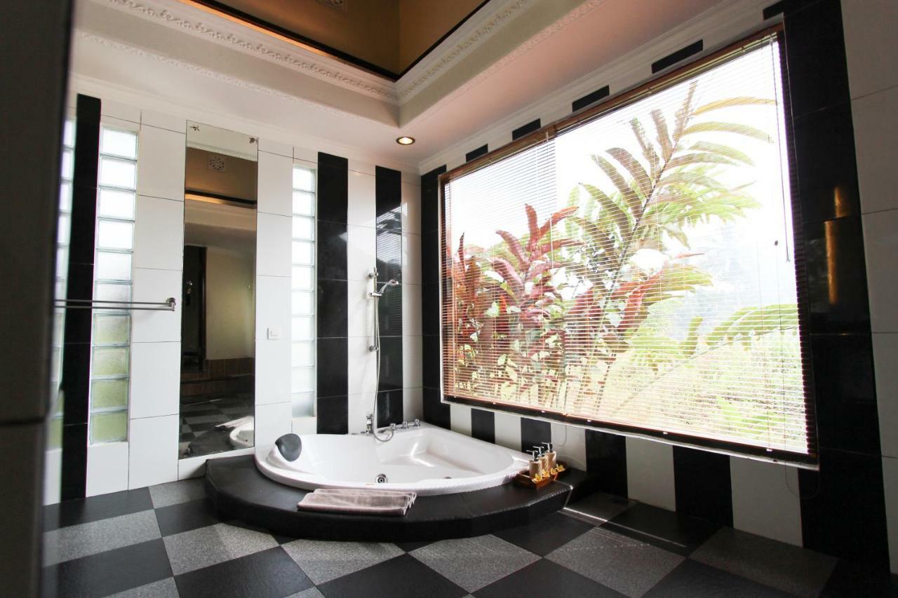 Ubud Hidden Villa Yone Village Exterior photo